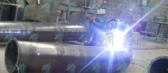 Imagen de chimenea industrial